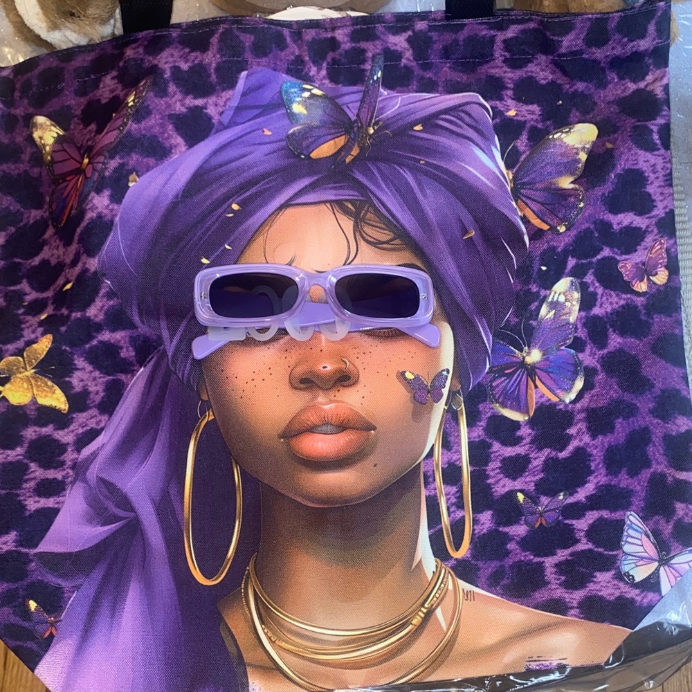 I am beautiful Purple Butterfly Art Tote Bag with Sunglasses